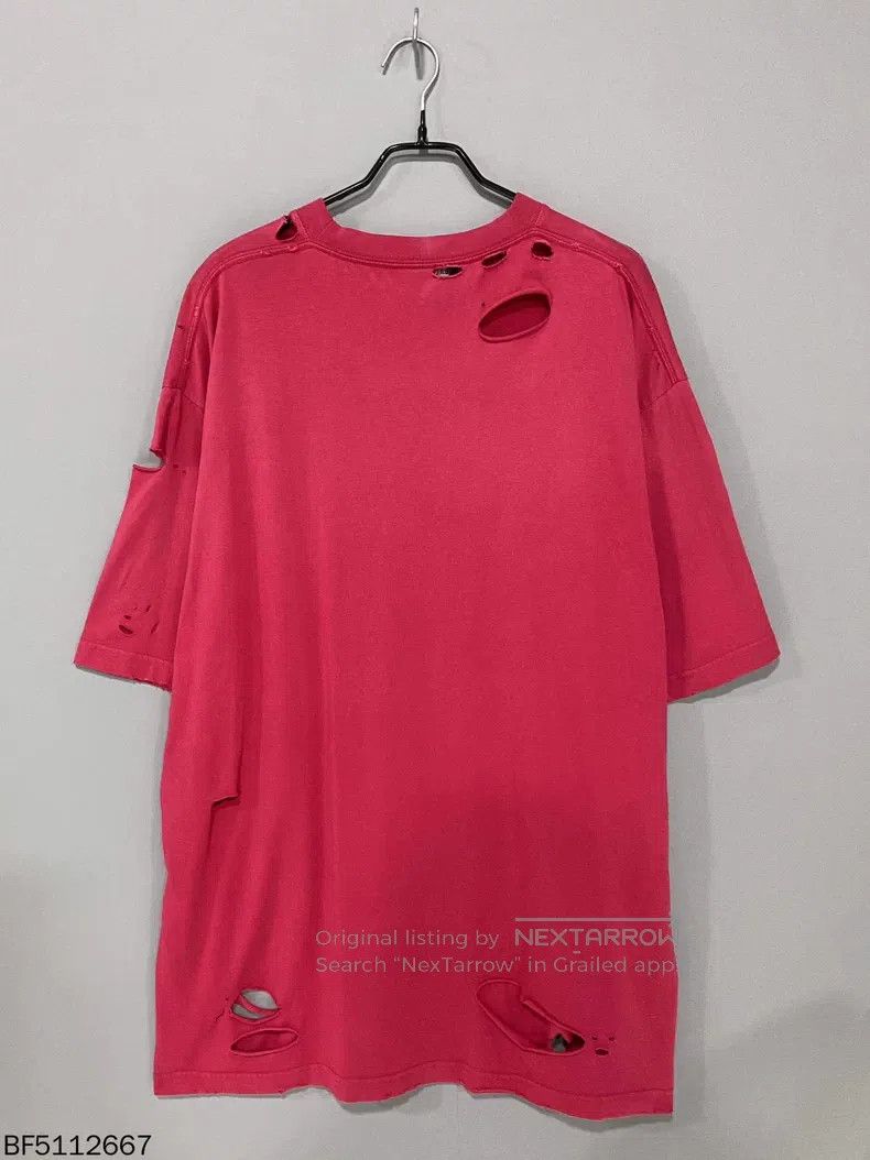 Balenciaga Balenciaga Large distressed logo short-sleeve Size US XS / EU 42 / 0 - 2 Thumbnail