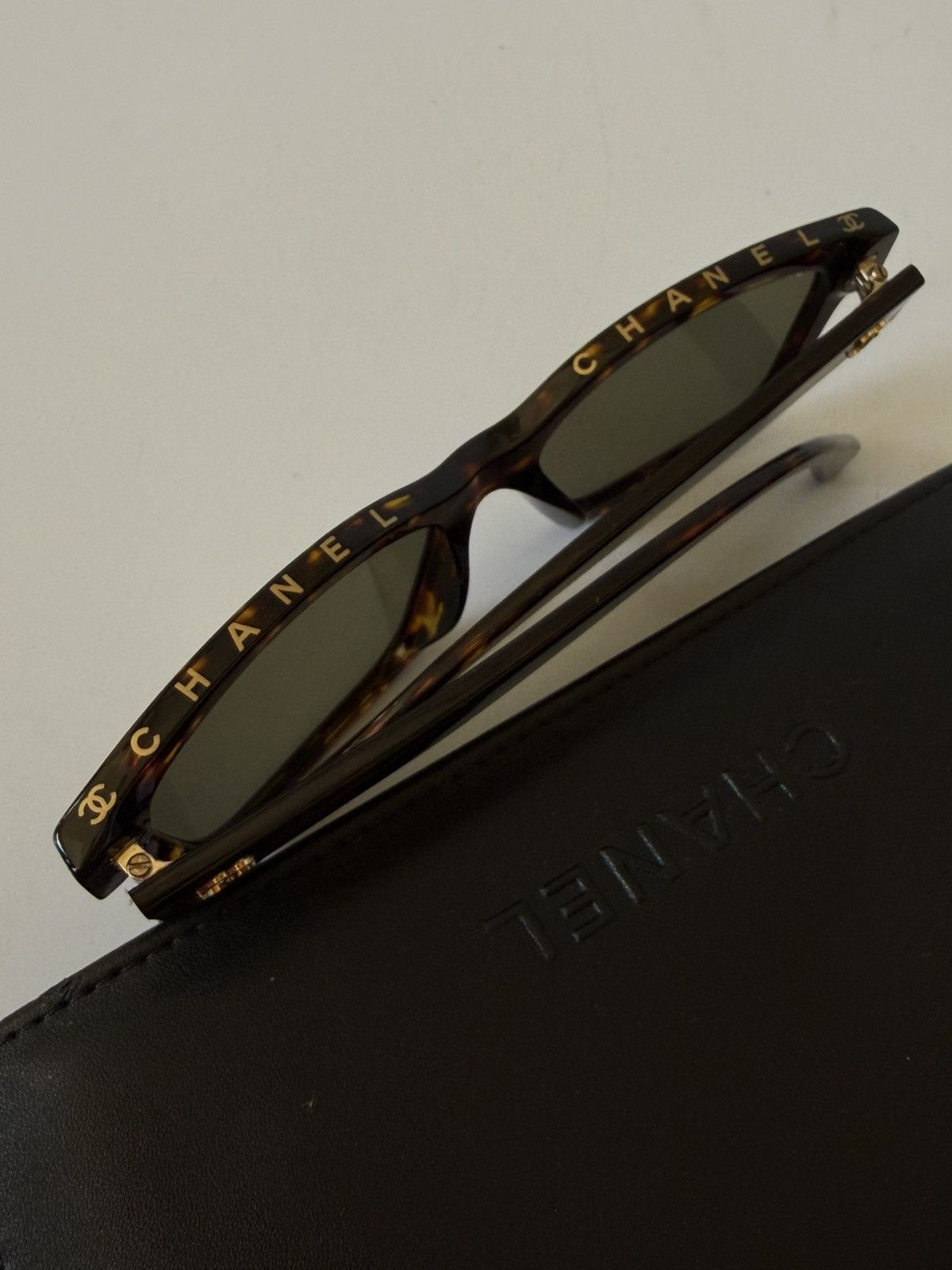 Chanel Chanel Acetate Square Sunglasses in Tortoise Size ONE SIZE - 5 Thumbnail