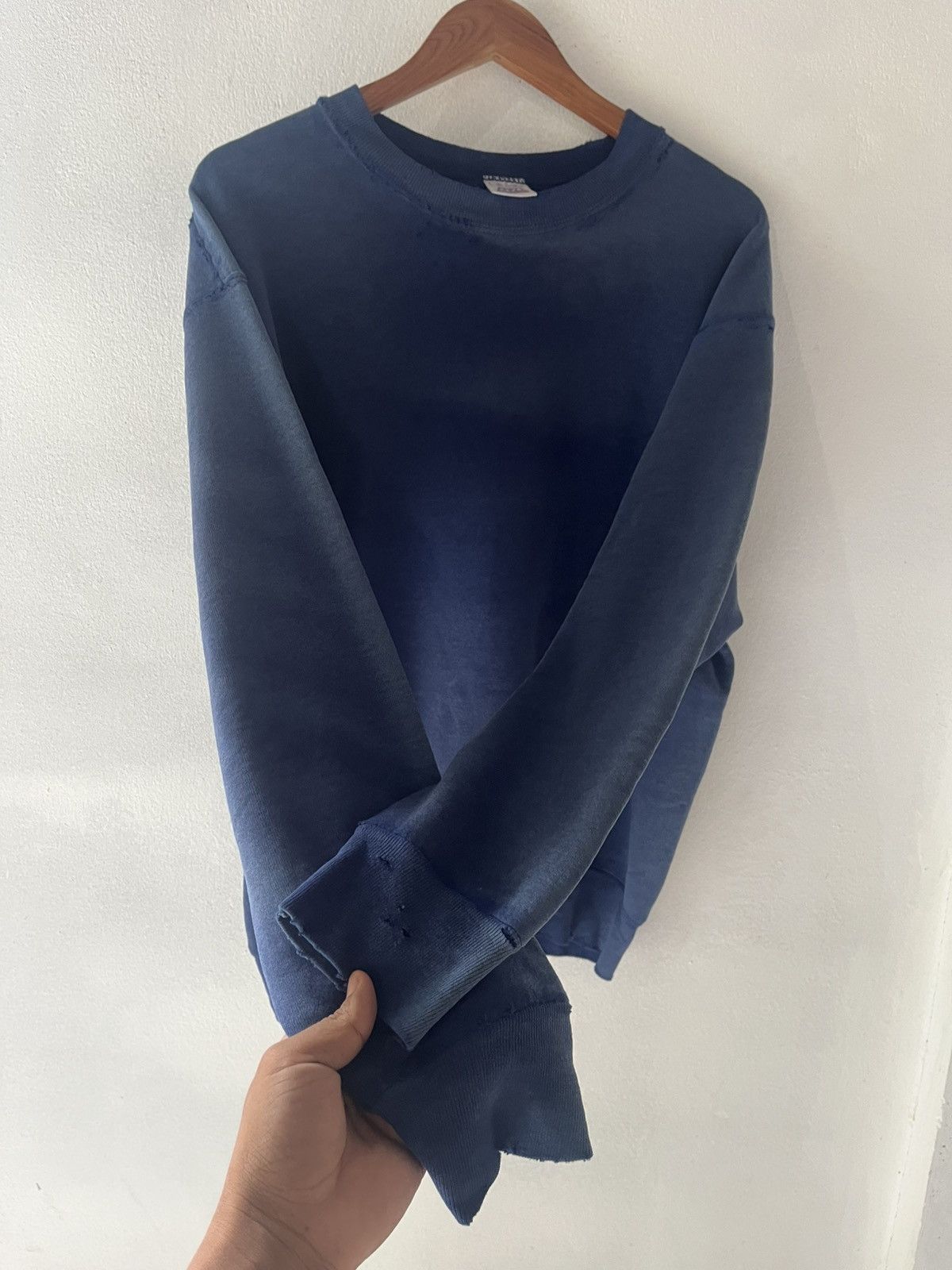 Vintage Thrashed Faded Navy Crewneck Sweatshirt Distressed Size US XL / EU 56 / 4 - 3 Thumbnail