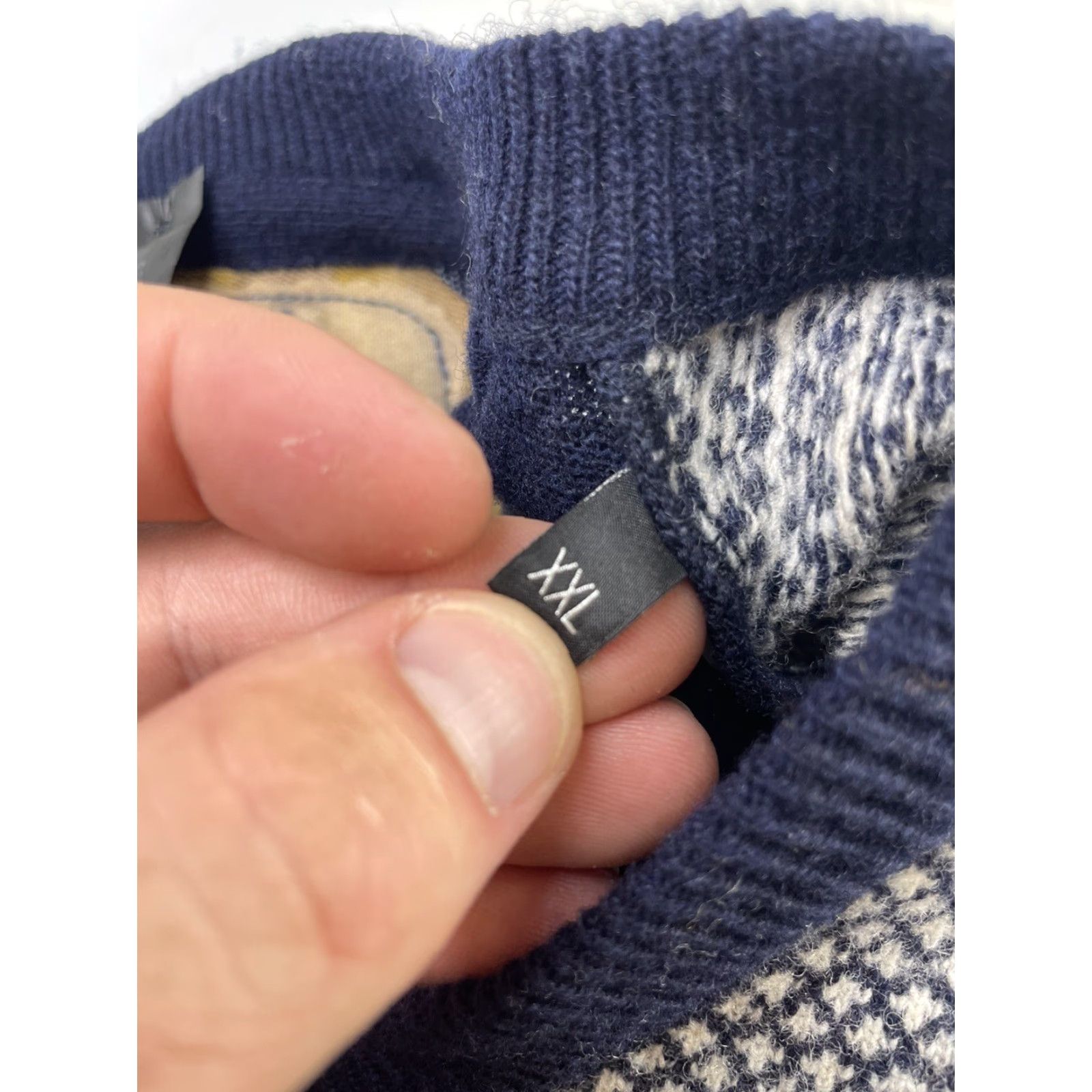 Desigual Desigual Men's XXL Wool Nylon Multicolor V-Neck Pullover Sweater User: Desigual Men's XXL Wool Nylon Multicolor V-Neck Knit Sweater Size US XXL / EU 58 / 5 - 3 Thumbnail