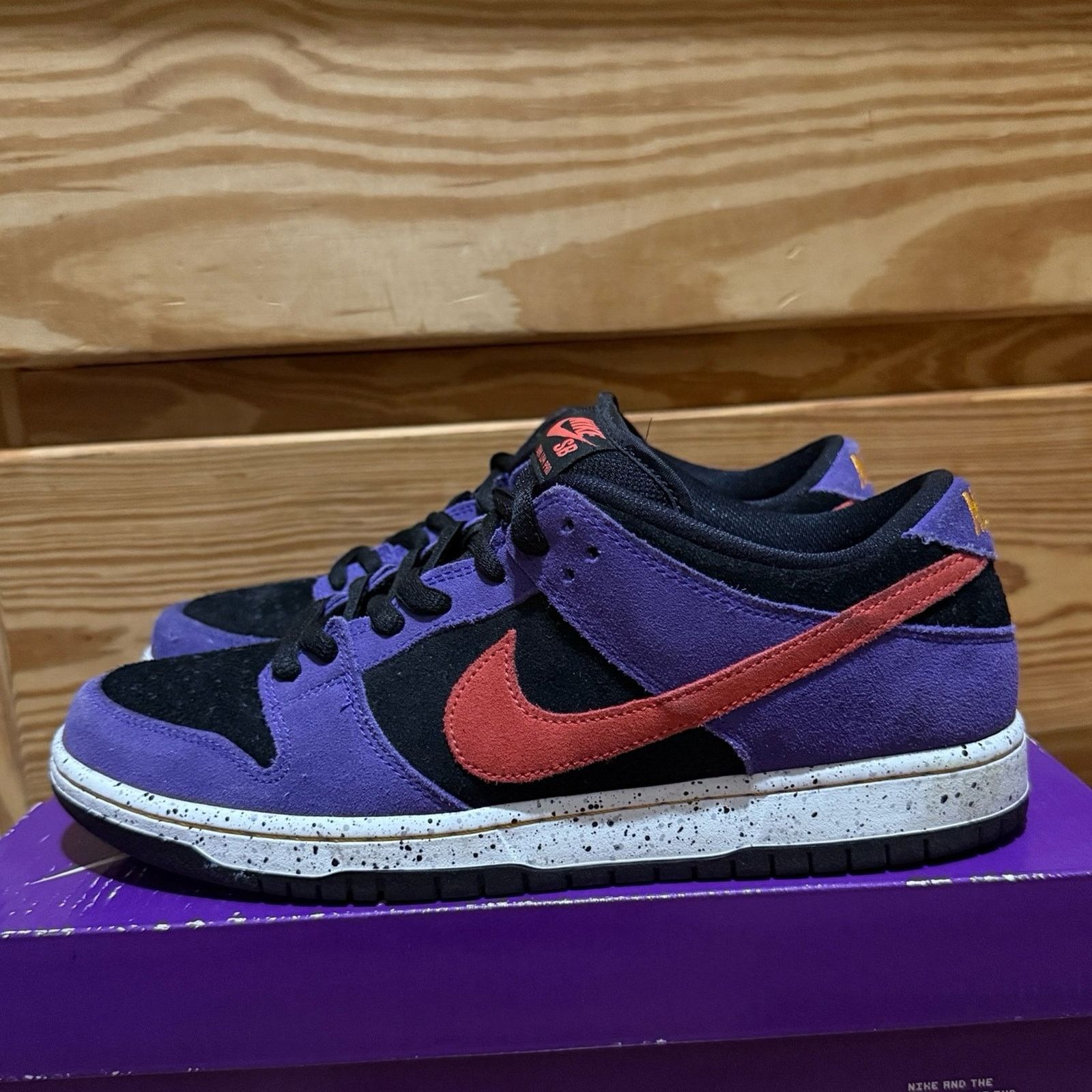 Nike Nike SB Dunk Low ACG Terra Sunburst Varsity Purple Size US 9.5 / EU 42-43 - 7 Thumbnail