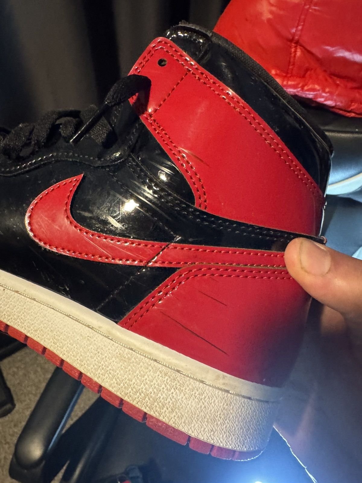Jordan Brand Air Jordan 1 Retro OG patent bred Size US 9.5 / EU 42-43 - 6 Thumbnail