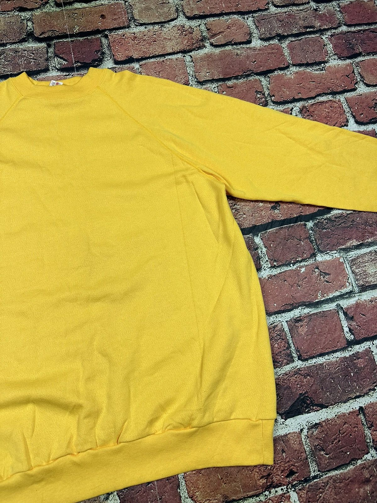 Vintage Vintage Blank JE Morgan Sweatshirt 80s Crewneck Yellow NEW Size US XXL / EU 58 / 5 - 8 Thumbnail