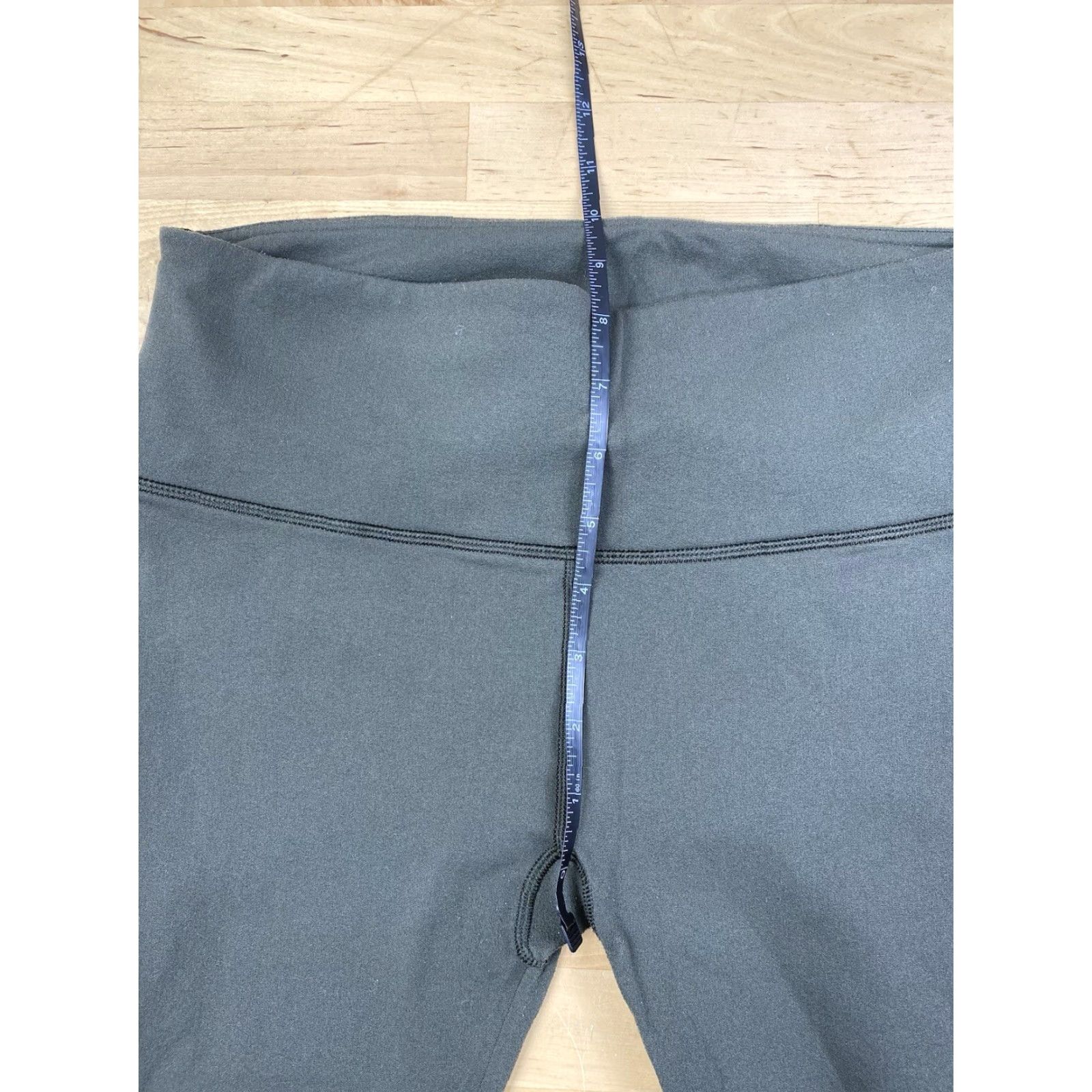 Lululemon Lululemon Cropped Leggings Womens 8 Green Activewear Gym Yoga #9989 Size 30" / US 8 / IT 44 - 3 Thumbnail