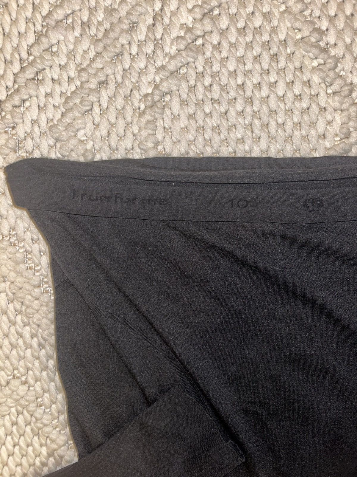 Lululemon Lululemon Black Swiftly Tech Long Sleeve 2.0 (Size 10) Size L / US 10 / IT 46 - 3 Thumbnail