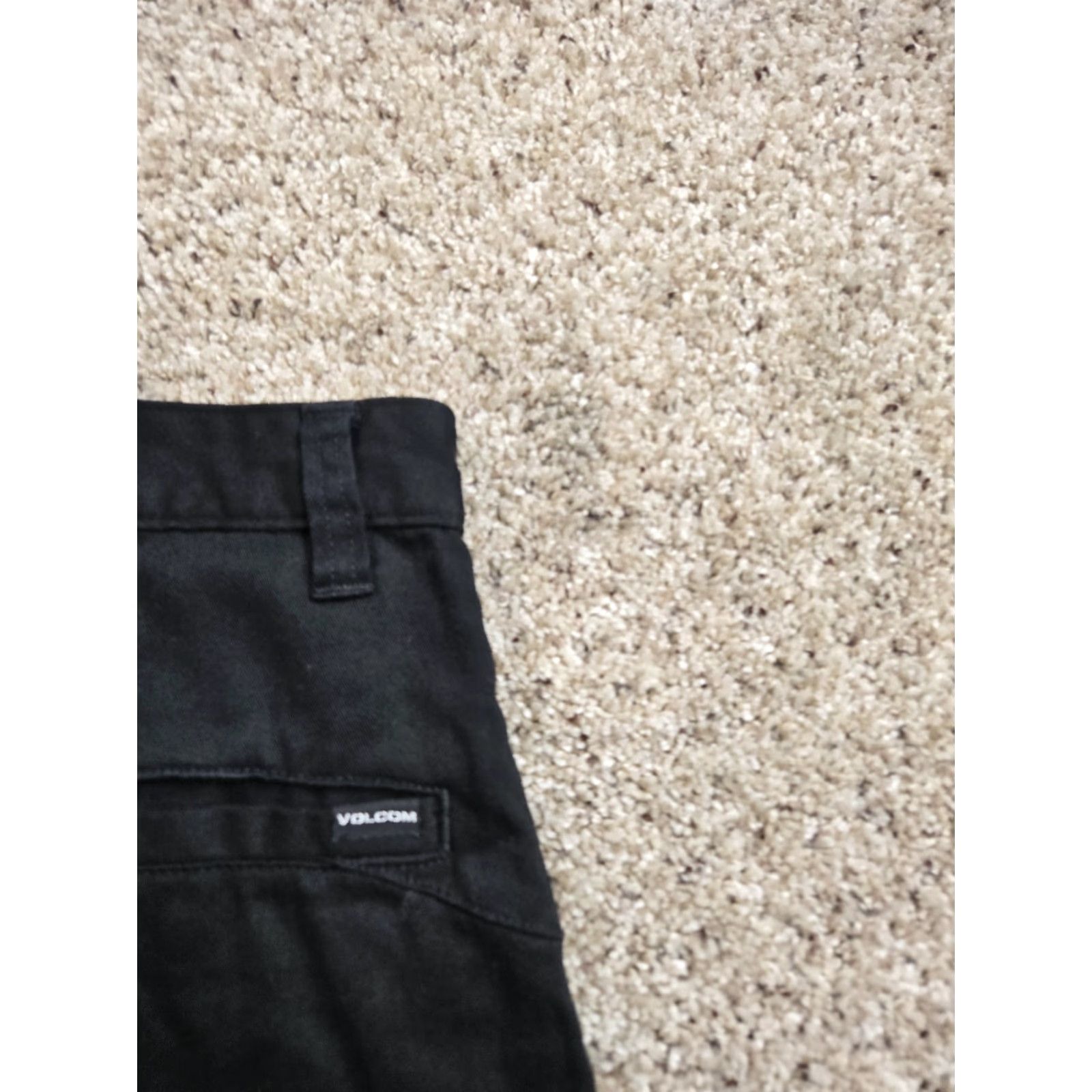 Volcom Volcom Mens Shorts 28 Black Chino Flat Front Casual Pockets 10" Inseam Size US 28 / EU 44 - 6 Thumbnail