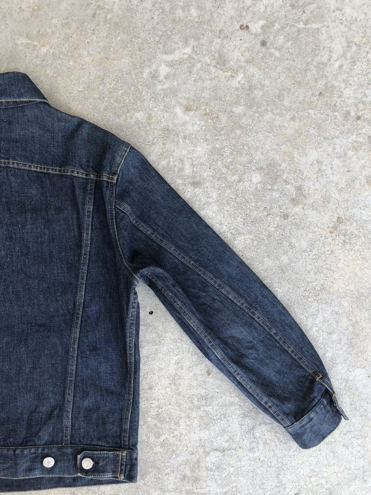 Helmut Lang Helmut Lang Denim Jacket Classic Denim Distressed Size US L / EU 52-54 / 3 - 12 Thumbnail