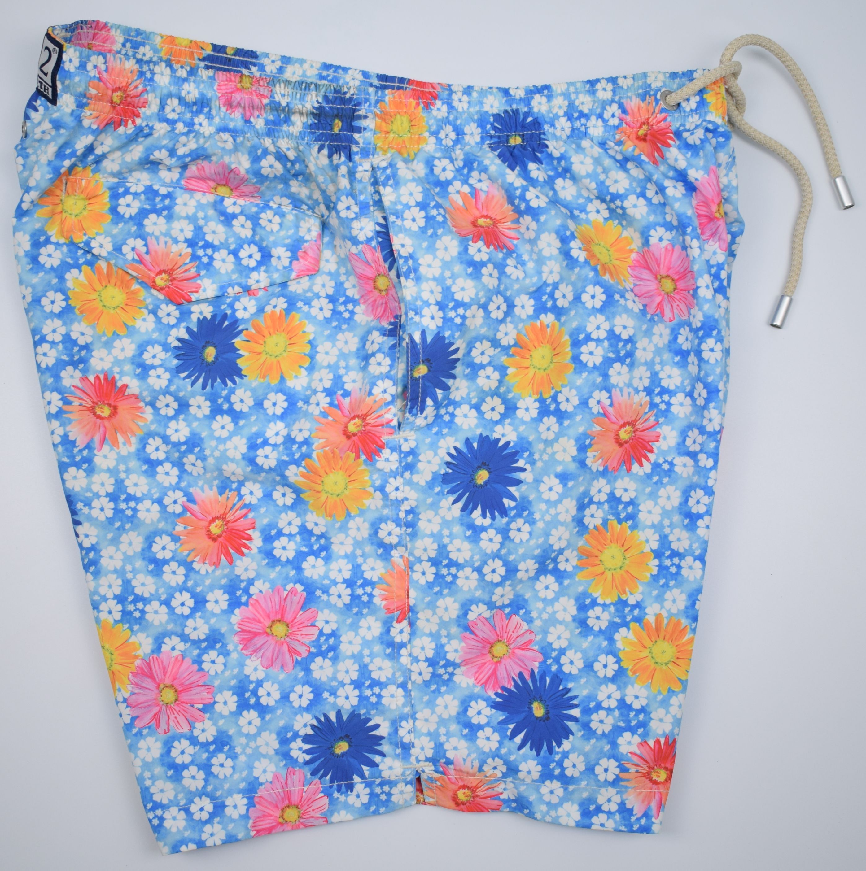 MC2 Saint Barth MC2 Saint Barth 100% Recyled Polyester Floral Shorts Size US 38 / EU 54 - 2 Thumbnail