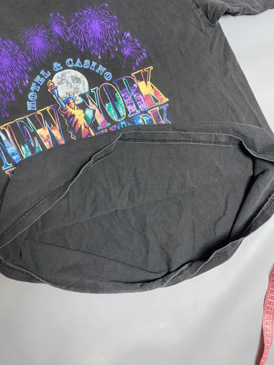 Vintage 90s New York New York Hotel & Casino Las Vegas T-Shirt sz XL Size US XL / EU 56 / 4 - 17 Thumbnail
