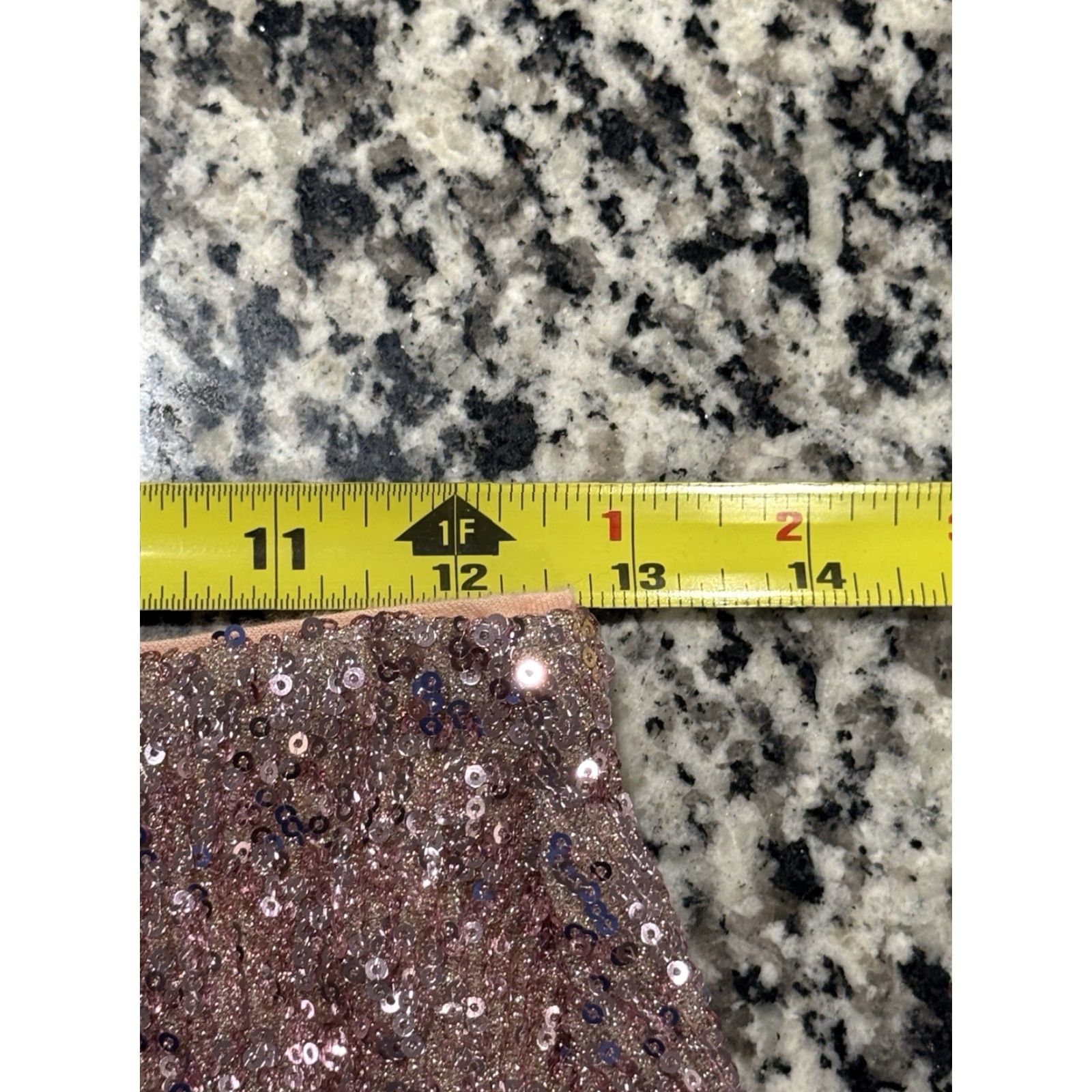 Vineyard Vines VINEYARD VINES Rose Gold Shimmer Stretch Sequin Midi Pencil Skirt XS Womens NWT Skirt Sequin Hidden Side Zipper Midi Rose Gold Formal 228 Size 26" / US 2 / IT 38 - 2 Thumbnail