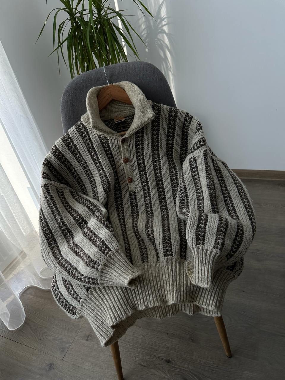 Vintage Vintage Maryse Pure Wool Knit Distressed Sweater Size US M / EU 48-50 / 2 - 13 Thumbnail