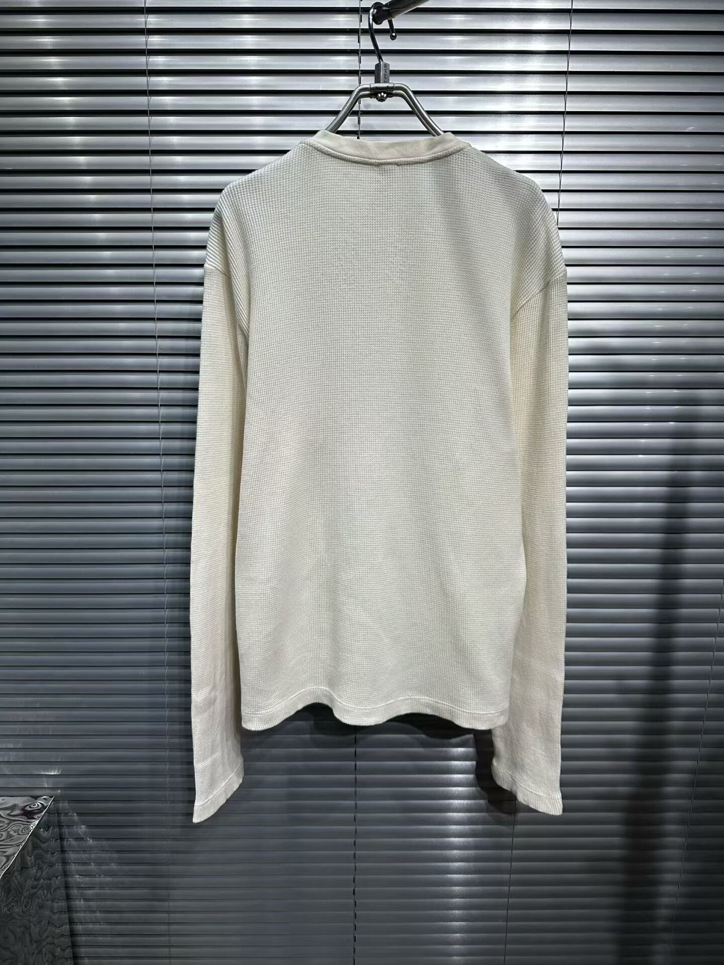 Chrome Hearts chrome hearts ivory henley long sleeve shirt Size US M / EU 48-50 / 2 - 2 Thumbnail