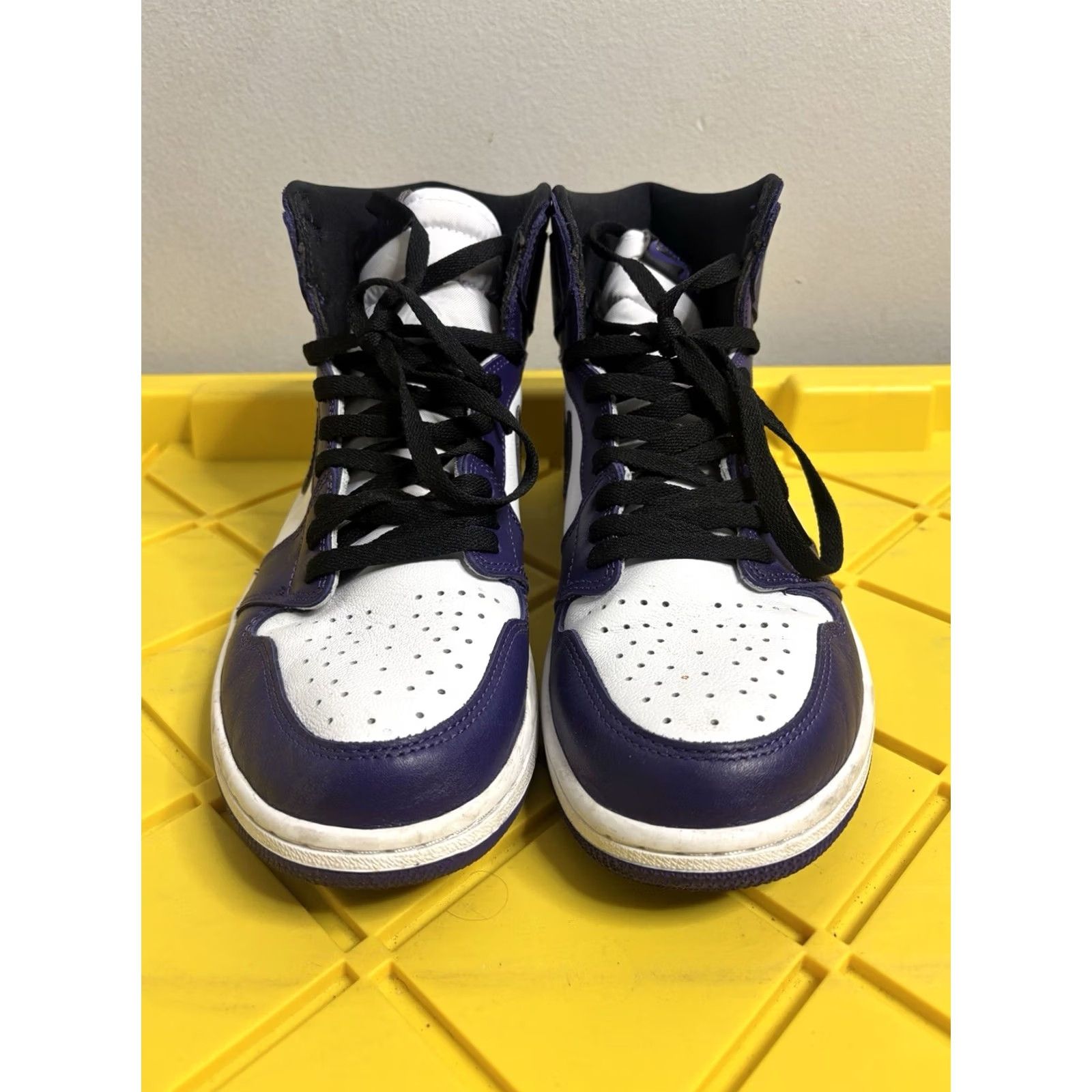 Jordan Brand AIR JORDAN 1 RETRO HIGH OG COURT PURPLE SIZE 11 Mens Sneaker Court Purple/White/Black 555088-500 Nike Size US 11 / EU 44 - 5 Thumbnail