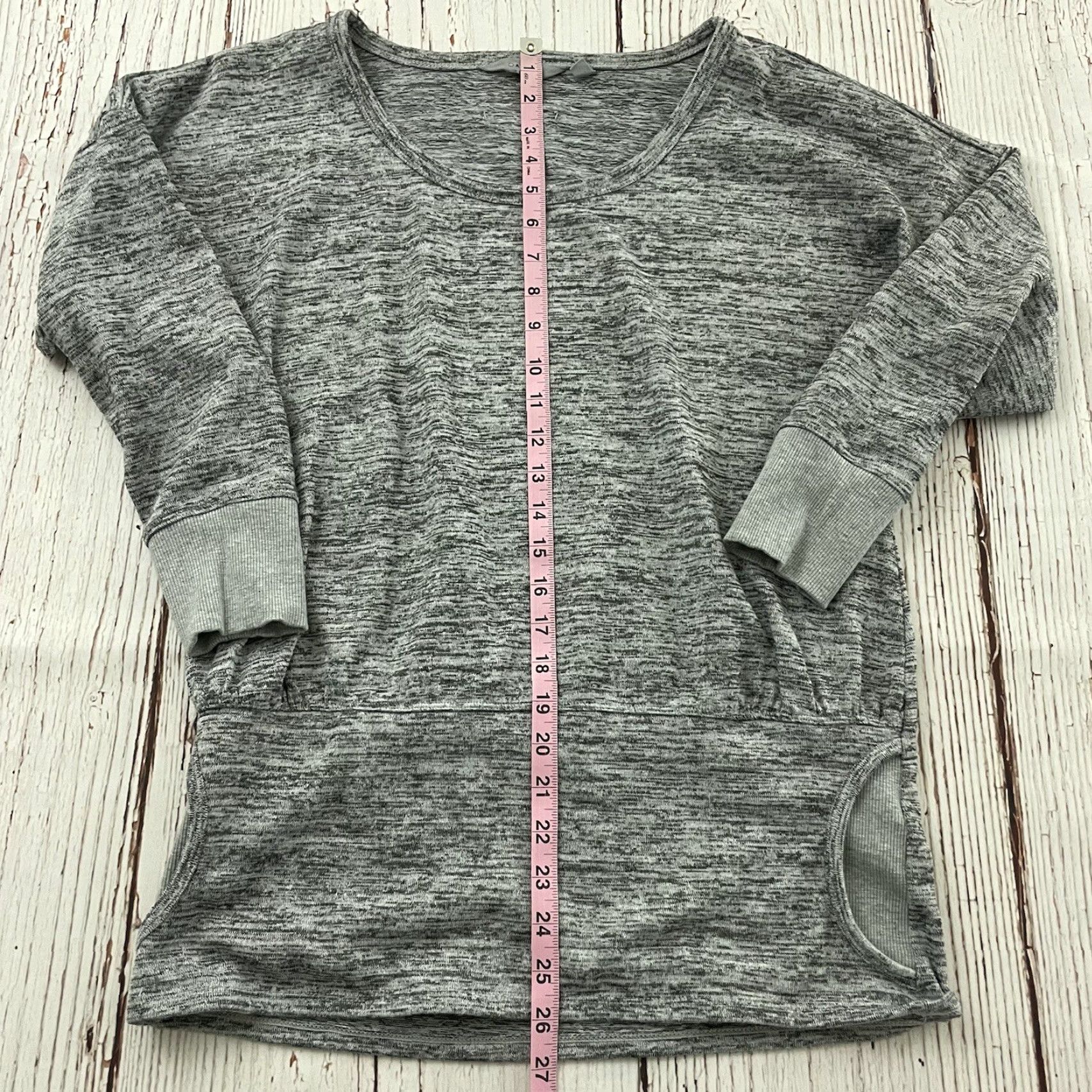 Athleta Athleta Long Sleeve Top Women Medium Gray Shirt Size M / US 6-8 / IT 42-44 - 3 Thumbnail