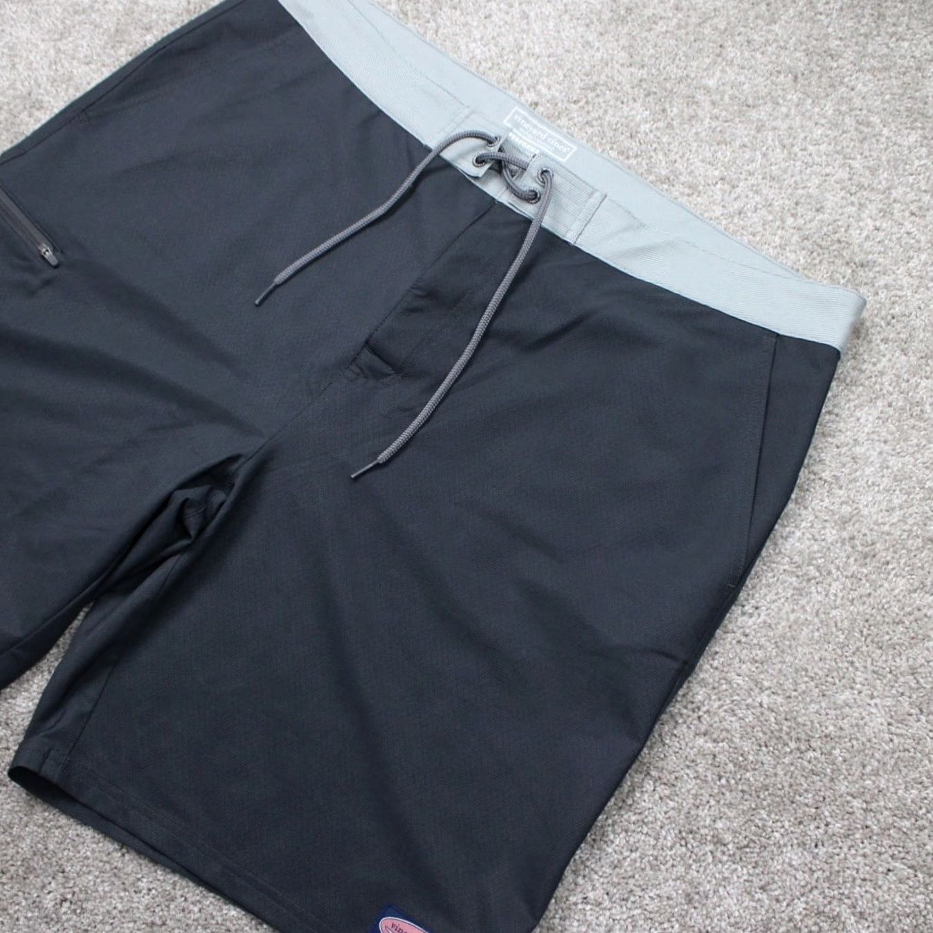 Vineyard Vines VINEYARD VINES Performance Shorts Men 40 Gray Swim Trunks Bathing Suit 9" Inseam Size US 40 / EU 56 - 3 Thumbnail