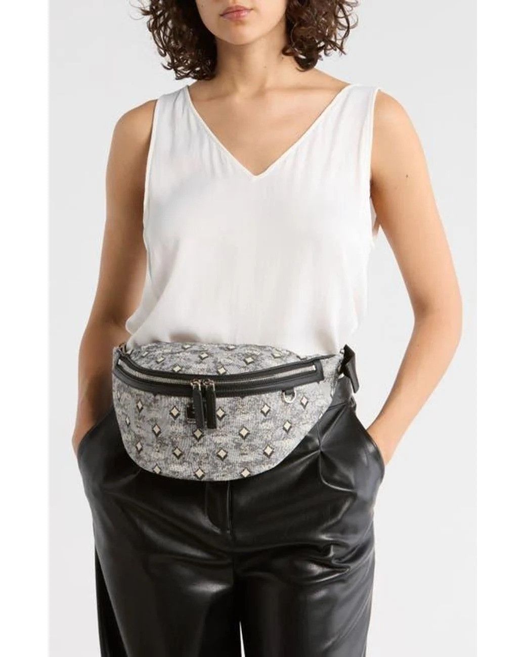 MCM o1mt1gz0426 Size: OS / Fursten Belt Bag in Grey Size ONE SIZE - 3 Thumbnail