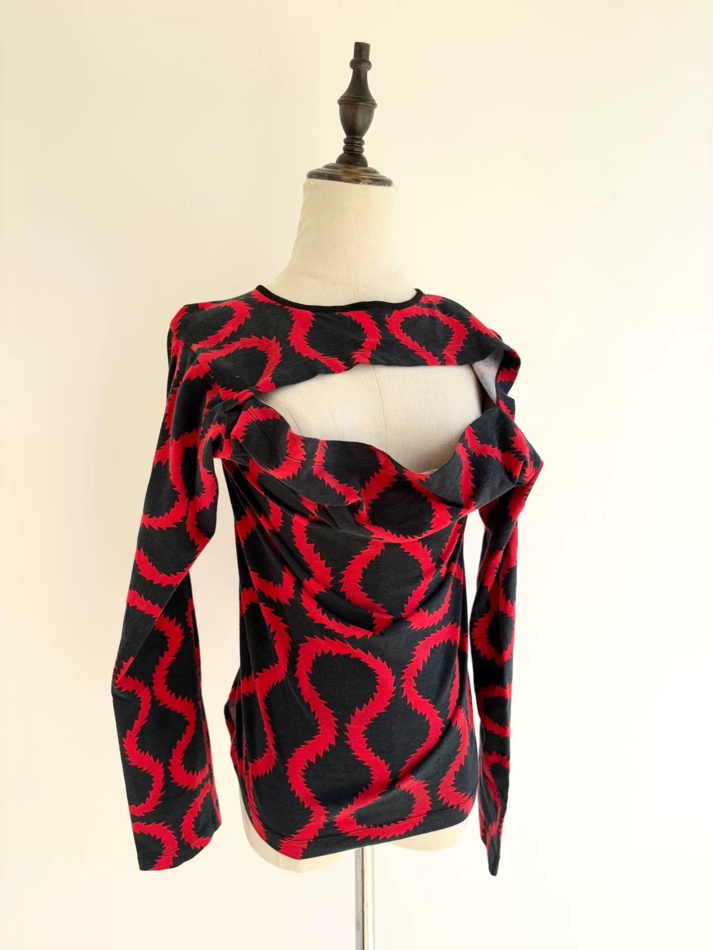 Vivienne Westwood vivienne westwood black red pirate t-shirt Size S / US 4 / IT 40 - 1 Thumbnail