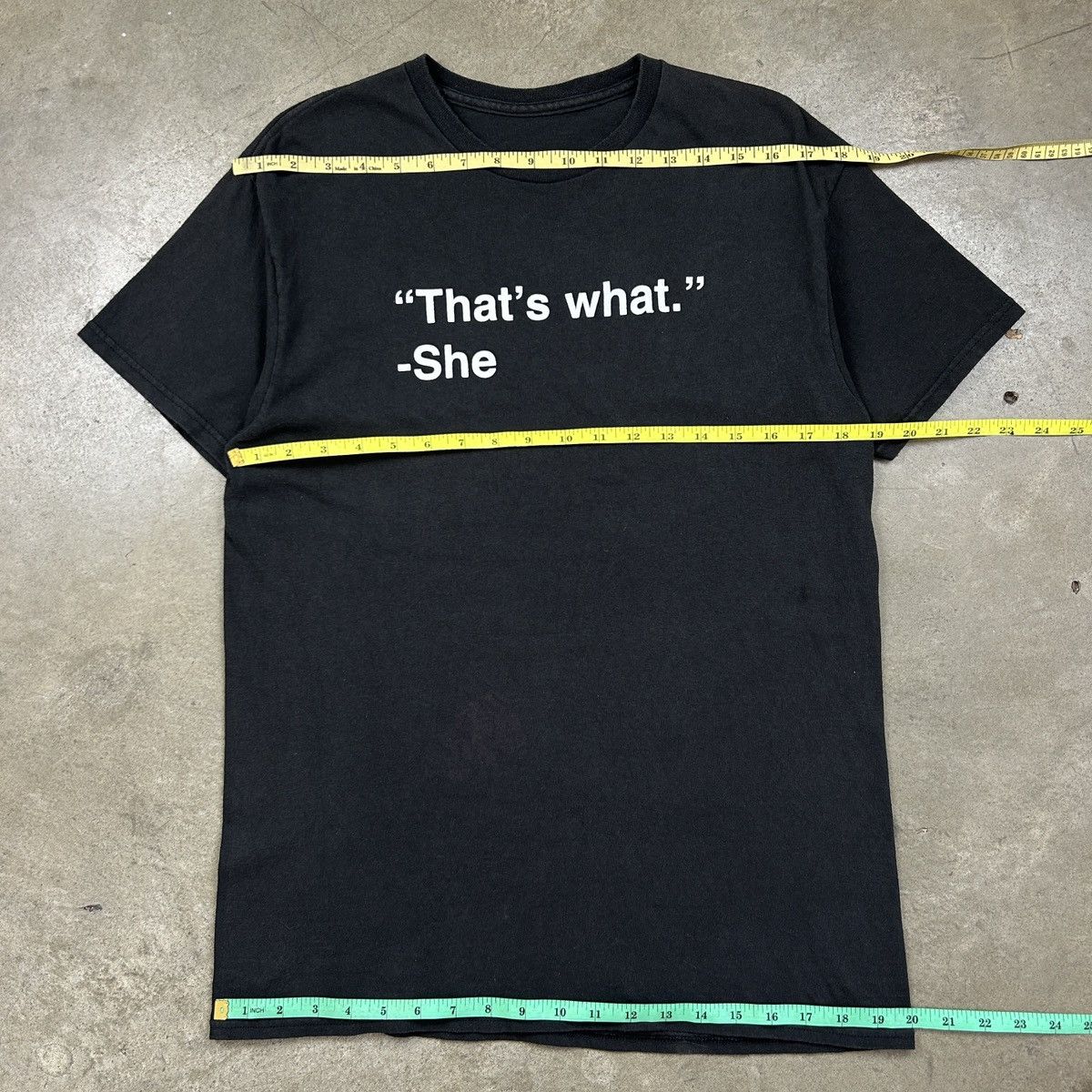 Vintage 1990s Wording Tee - That’s What She Size US M / EU 48-50 / 2 - 7 Thumbnail