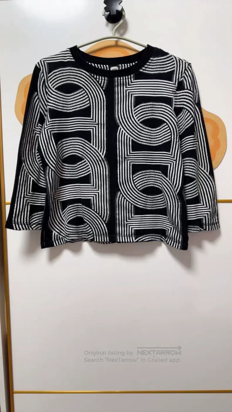 Hermes Hermes Black and white striped knitted sweater Size XS / US 0-2 / IT 36-38 - 1 Thumbnail