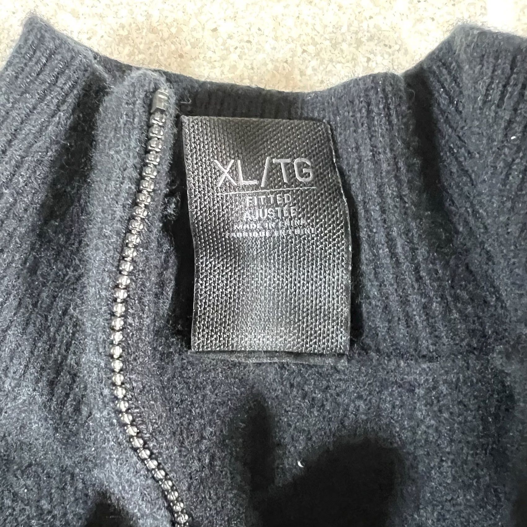Helly Hansen VINTAGE Helly Hansen Wool Black 1/4 Zip Pullover Sweater XL Men Large Black Wool 1/4 Zip Pullover Sweater Size US XL / EU 56 / 4 - 4 Thumbnail