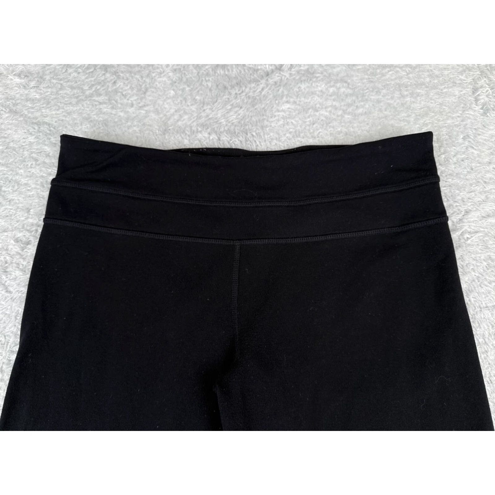 Lululemon Lululemon Pants Women 6 Black Wide-Leg Cropped 18" Inseam Yoga Casual Gym Luxtreme Pockets Zip Pocket Size 28" / US 6 / IT 42 - 4 Thumbnail