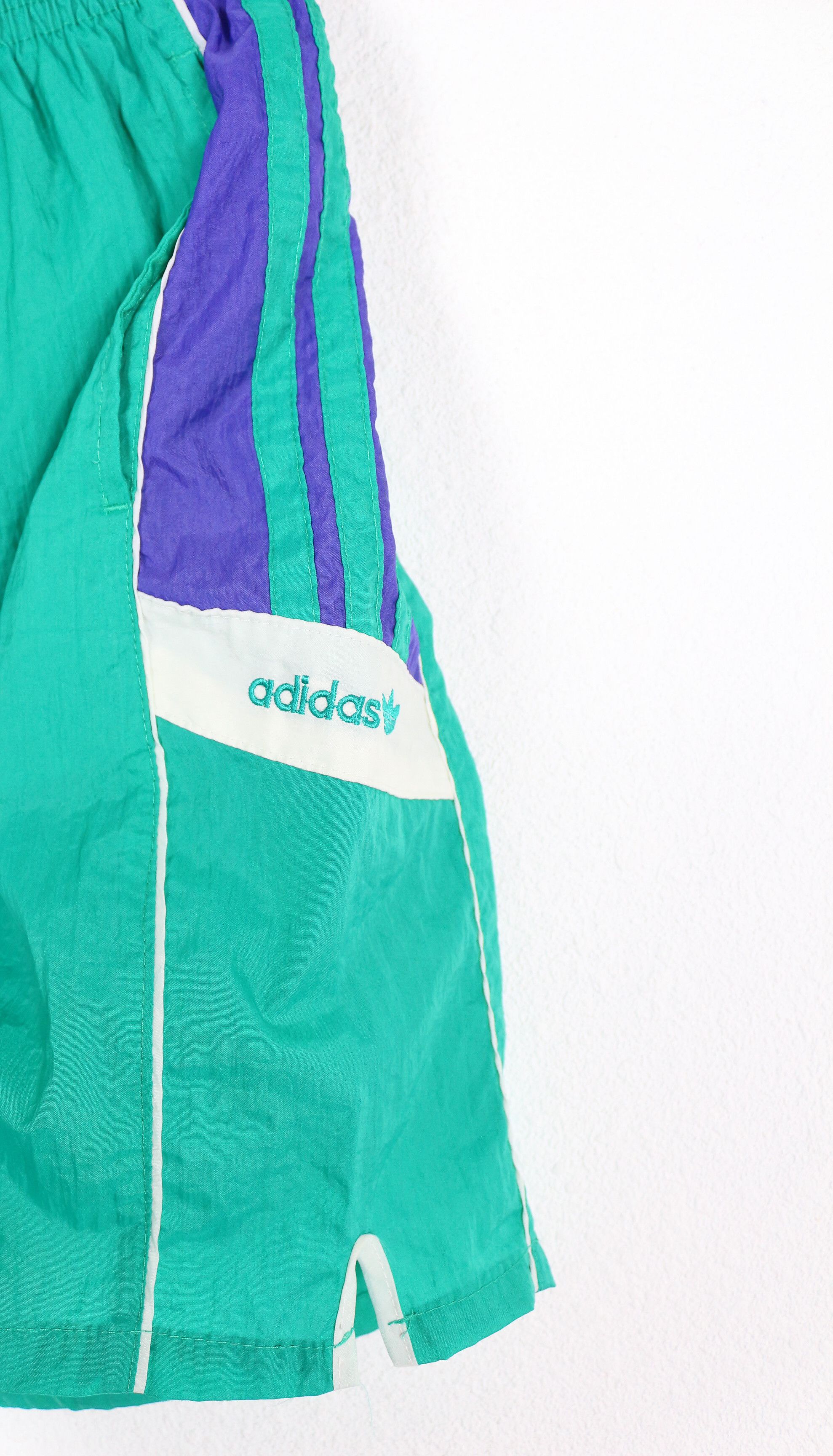 Adidas × Vintage Vintage Adidas Three Stripes Logo Green Shorts Sportswear Size US 32 / EU 48 - 2 Thumbnail