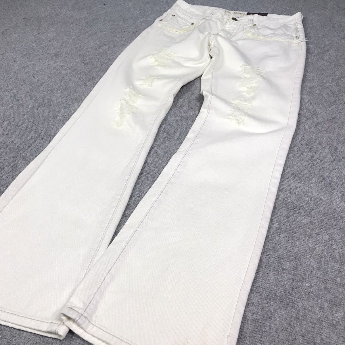 If Six Was Nine × Japanese Brand × Tornado Mart SNUFF DENIM JAPAN STYLE DISTRESSED BOOTCUT PANTS Size US 32 / EU 48 - 5 Thumbnail