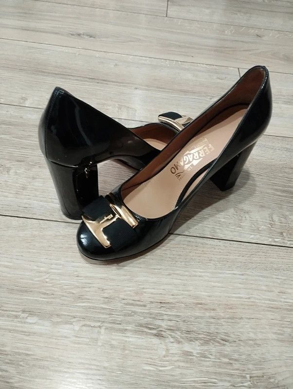 Salvatore Ferragamo Salvatore Ferragamo Heel Pump size 7,5 38 Size US 8 / IT 38 - 14 Thumbnail