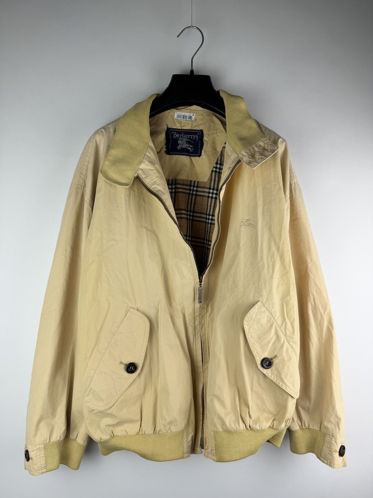Burberry Vintage 80-90s Burberry Nova Check Bomber Jacket Beige Size US S / EU 44-46 / 1 - 1 Thumbnail