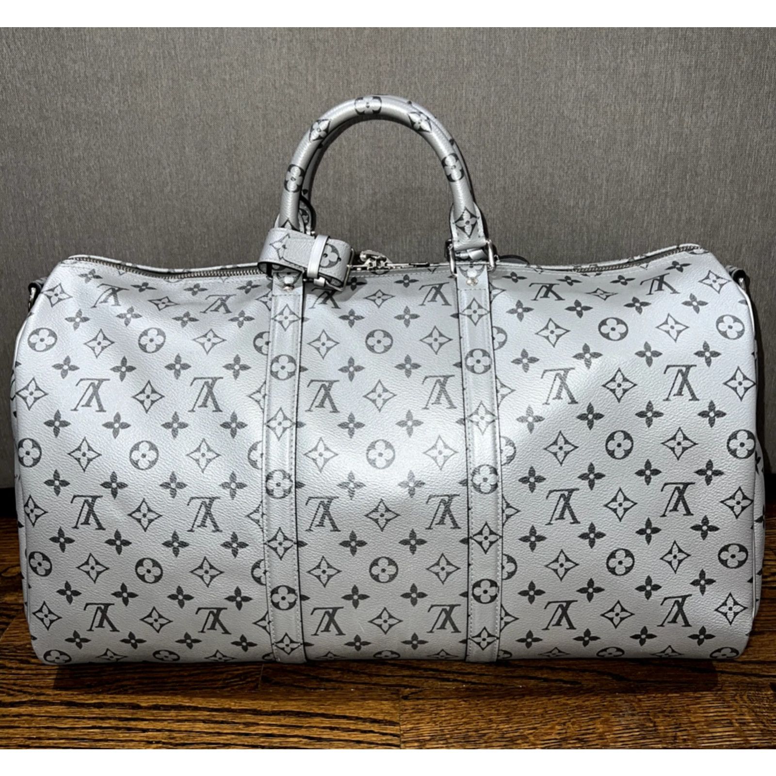 Louis Vuitton Louis Vuitton Keepall Bandouliere Monogram Travel Bag Size ONE SIZE - 7 Thumbnail