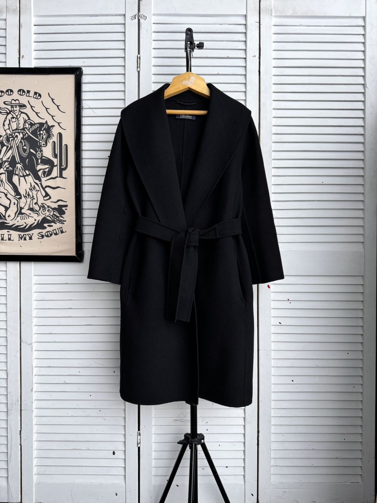 Max Mara S Max Mara Messi Cucito a Mano Wool Coat Black Belted Italy Size XS / US 0-2 / IT 36-38 - 1 Thumbnail