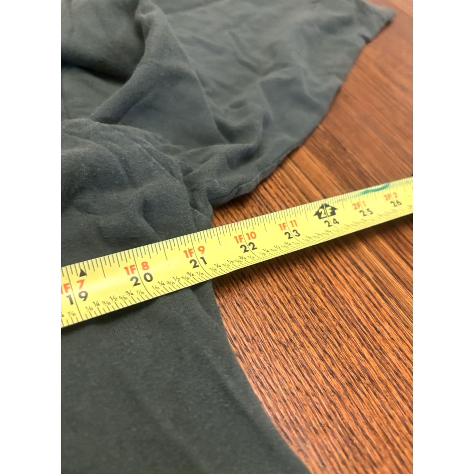 Tommy Hilfiger VINTAGE Tommy Hilfiger Graphic T Shirt Long Sleeve L Green Mens 90s Streetwear XL fit L Size US L / EU 52-54 / 3 - 4 Thumbnail