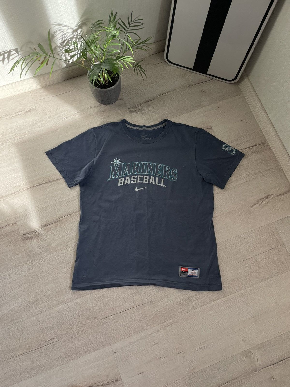 Nike × Vintage Vintage Nike Team MLB Mariners Baseball S T-shirt Y2k Size US L / EU 52-54 / 3 - 3 Thumbnail