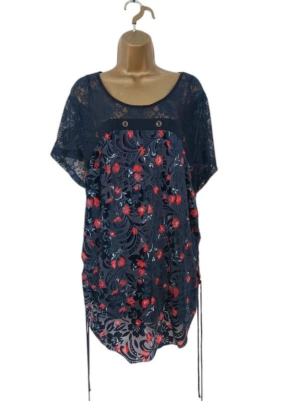 Joe Browns Joe Browns top UK 30 EU 58 Size 4XL / US 24-26 - 1 Thumbnail