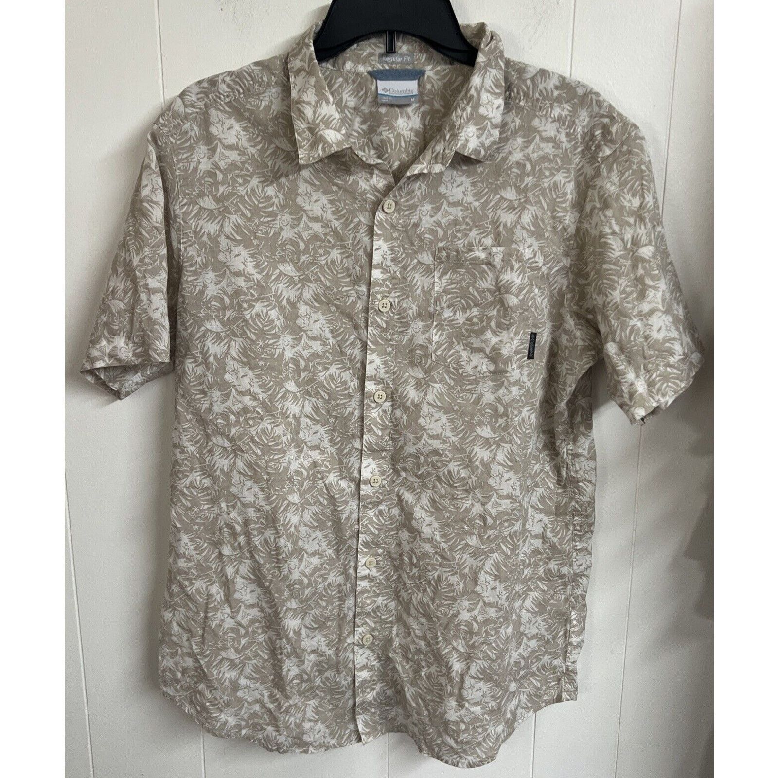 Columbia EUC Columbia Shirt Mens Size M Beige Short Sleeve Button Up Size US M / EU 48-50 / 2 - 1 Thumbnail