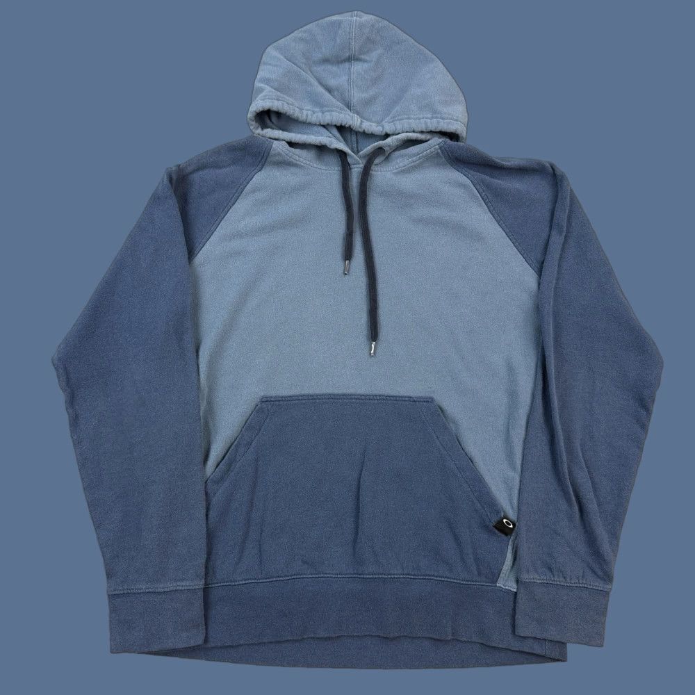 Oakley Oakley Hoodie Mens Large Blue Regular Fit Colorblock Raglan Pullover Outdoor Size US L / EU 52-54 / 3 - 1 Thumbnail