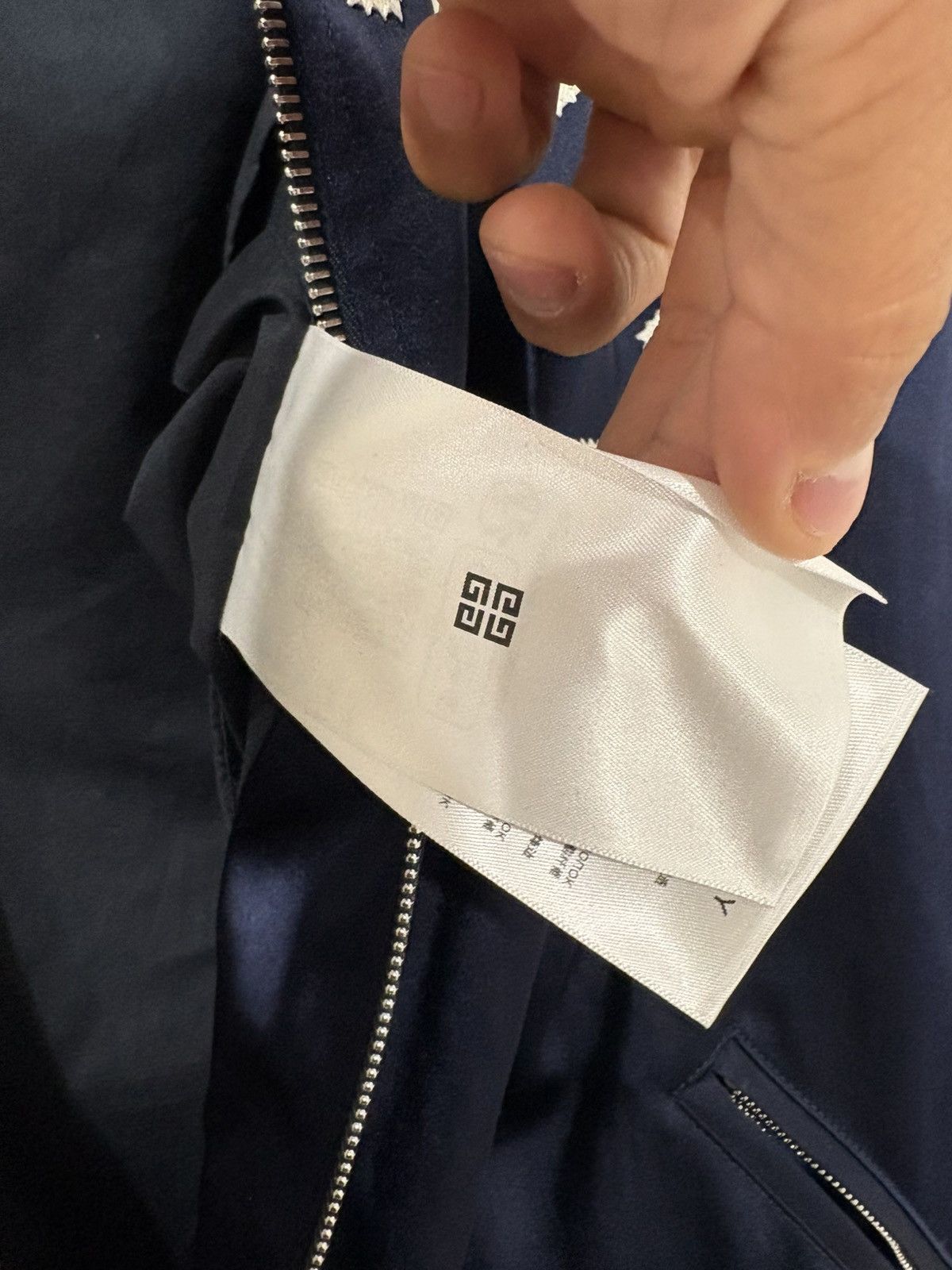 Givenchy Givenchy Men's Satin Logo Bomber Jacket Size US L / EU 52-54 / 3 - 11 Thumbnail