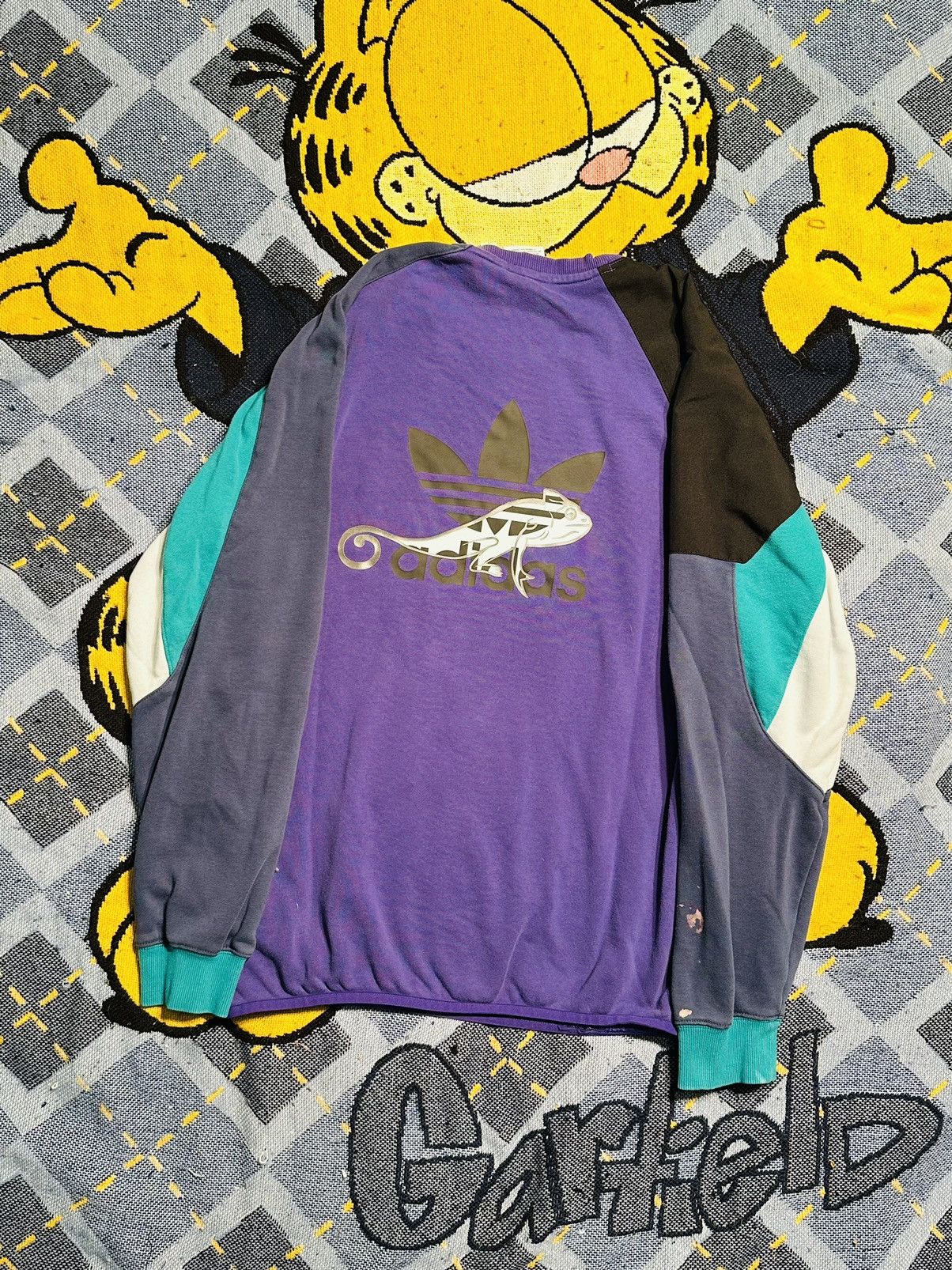 Adidas Vintage Adidas Chameleon Sweater Size US L / EU 52-54 / 3 - 1 Thumbnail