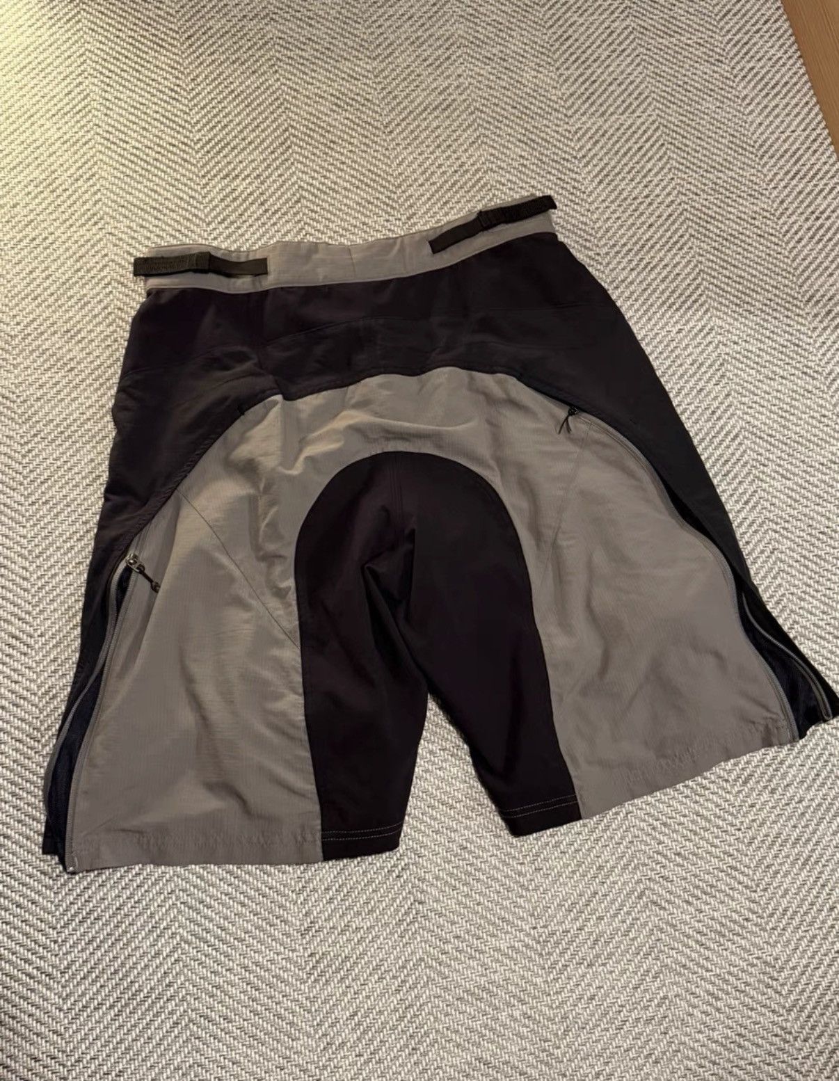 Oakley Oakley 00s Software Technical Shorts Cycling Shorts K24 Size US 38 / EU 54 - 6 Thumbnail