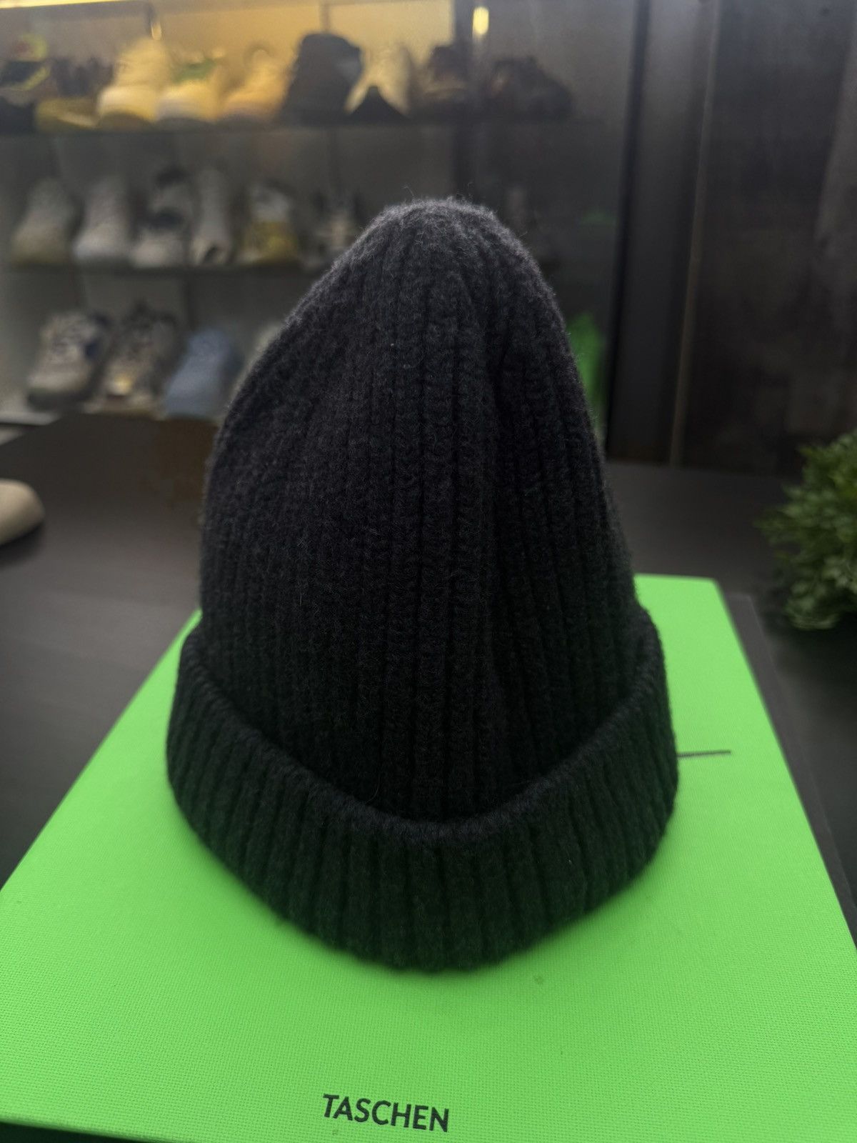 Off-White Off White Grey Beanie Hat Pre Owned 🧼 Size ONE SIZE - 5 Thumbnail