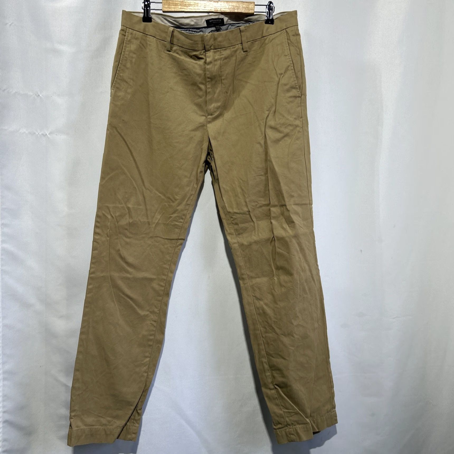 Banana Republic Banana Republic Emerson Straight Chino Pants Mens 35x32 Sandscape Khaki Beige Straight Mens Regular Pants Size US 35 - 2 Thumbnail