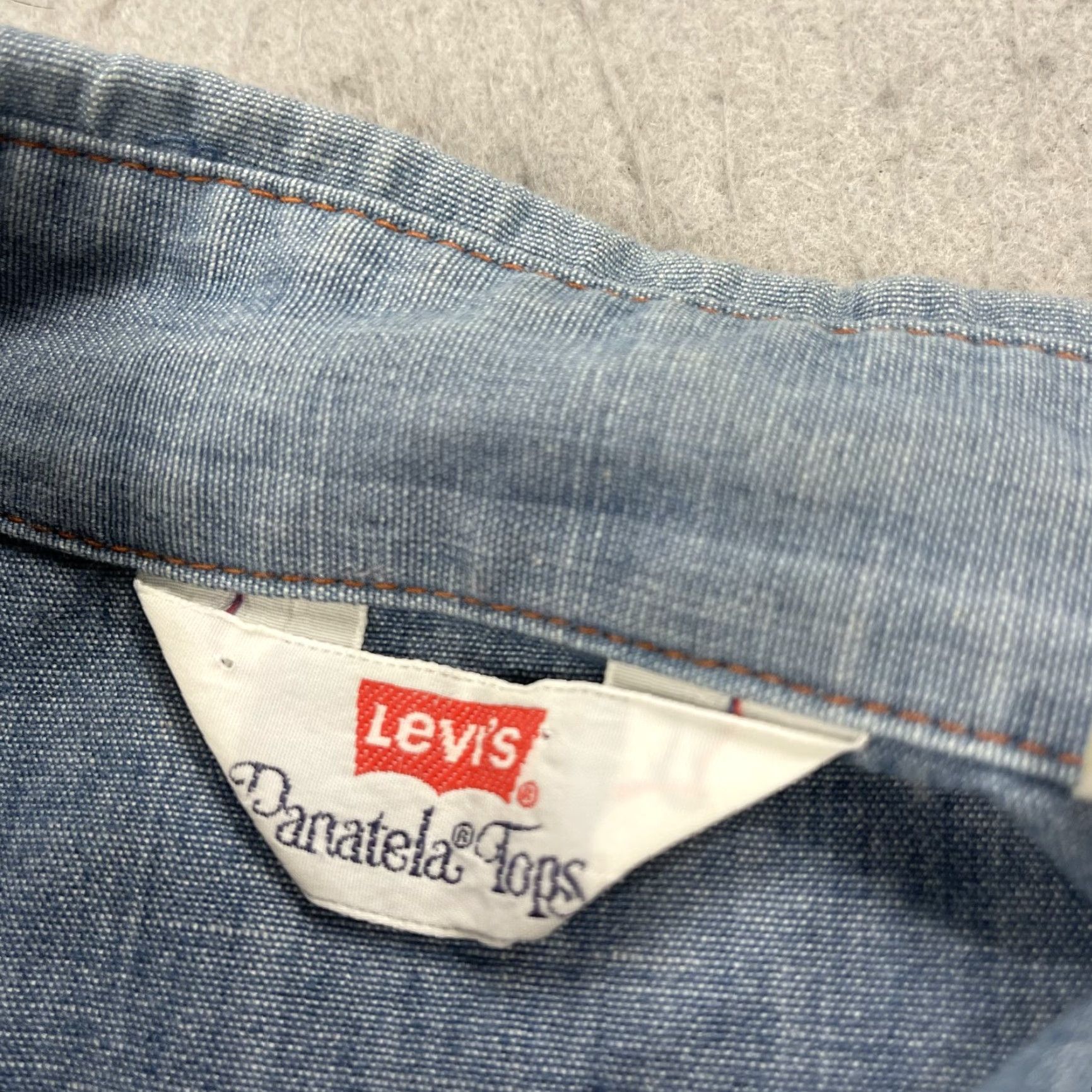 Levi's VINTAGE Levi's Shirt Mens M Blue Chambray Western 70s Panatela Orange Tab Button-Up Pocketed Casual 70s Mens Size US M / EU 48-50 / 2 - 6 Thumbnail