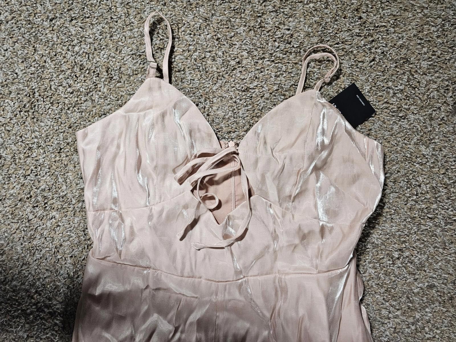 Forever 21 Forever 21 Long Jumpsuit Sand Large NWT Size 36" / US 14 / IT 50 - 2 Thumbnail
