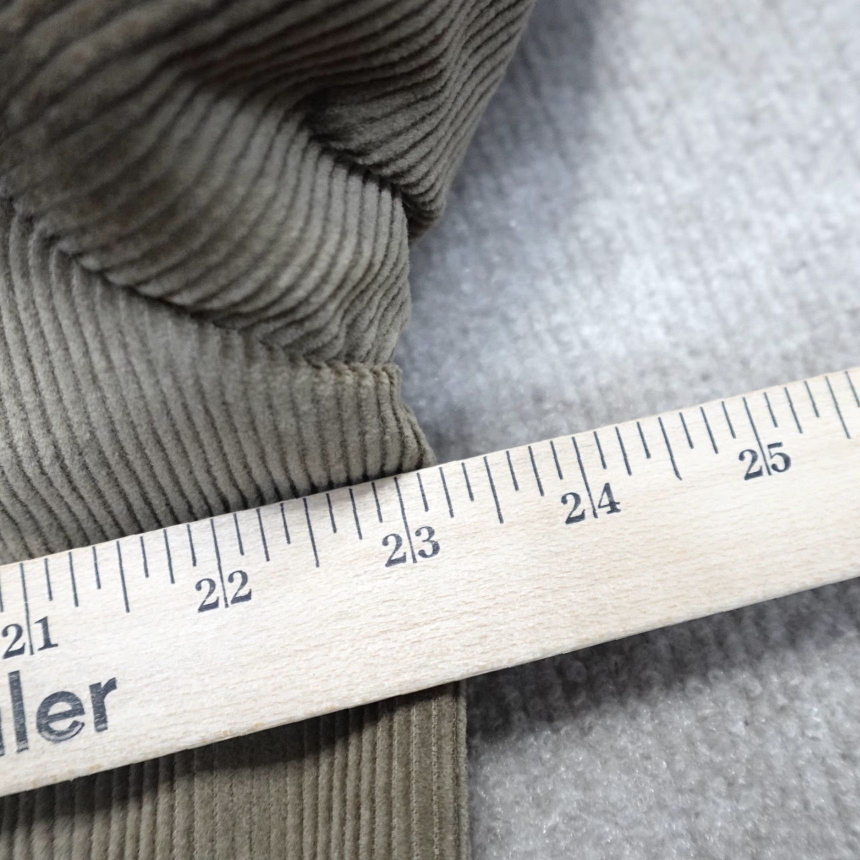 Ralph Lauren Lauren Ralph Lauren Sport Coat Men 46R Beige Corduroy Two-Button Notch Lapel Cotton Elbow Patches Vintage? No (adjusted) Size US S / EU 44-46 / 1 - 5 Thumbnail