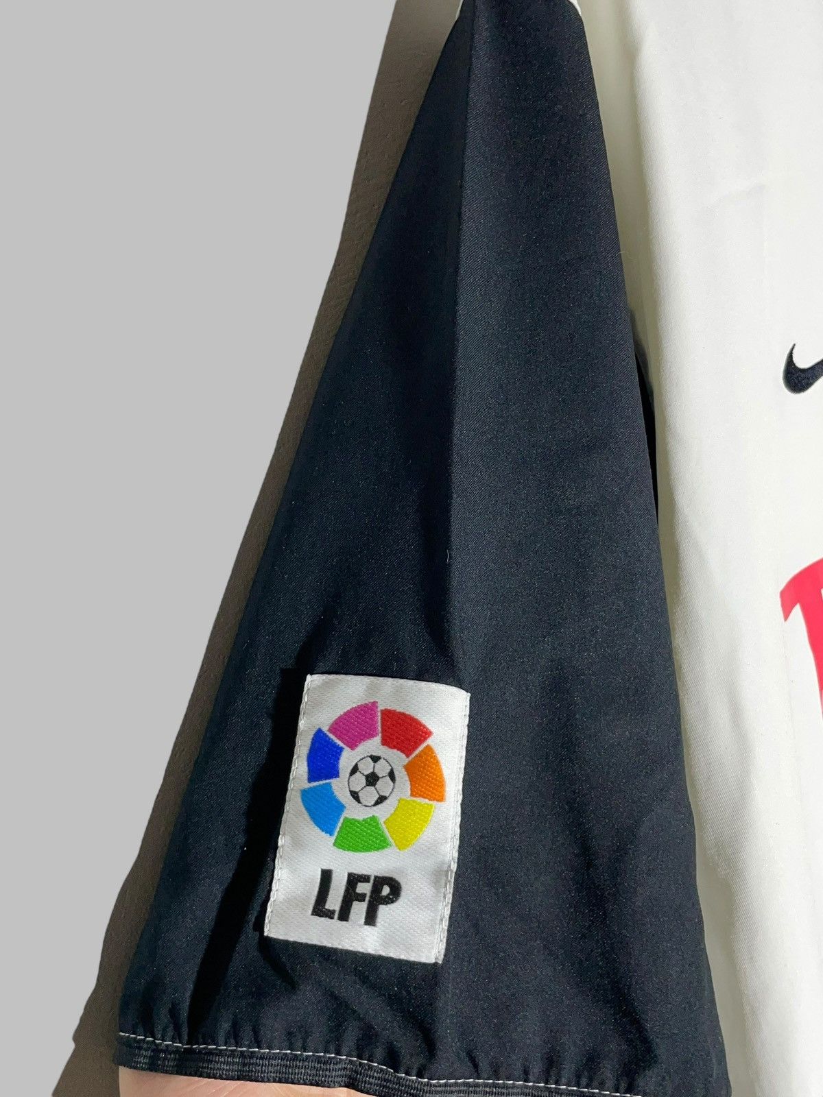 Nike × Vintage Valencia Nike 2003/04 Home Vintage Y2k Football Shirt Size US XL / EU 56 / 4 - 5 Thumbnail