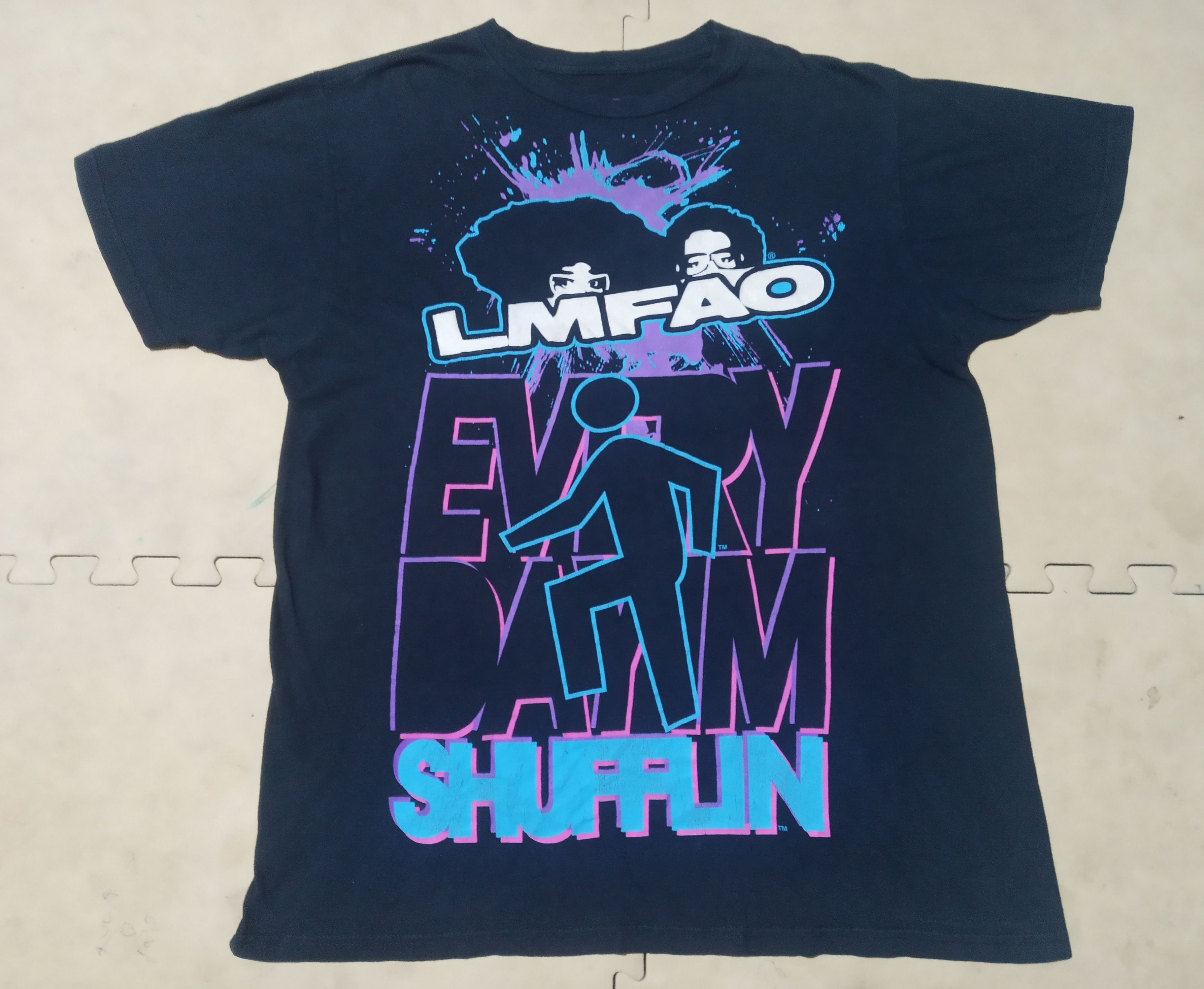 Band Tees LMFAO Size US L / EU 52-54 / 3 - 1 Thumbnail