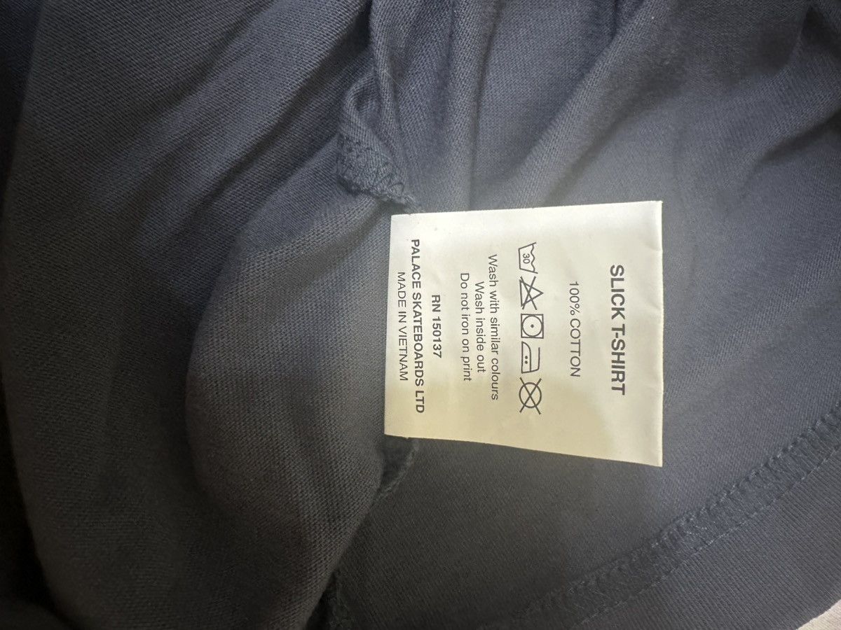 Palace PALACE SLICK T-SHIRT NAVY MEDIUM (*New) Graphic Tee Size US M / EU 48-50 / 2 - 4 Thumbnail