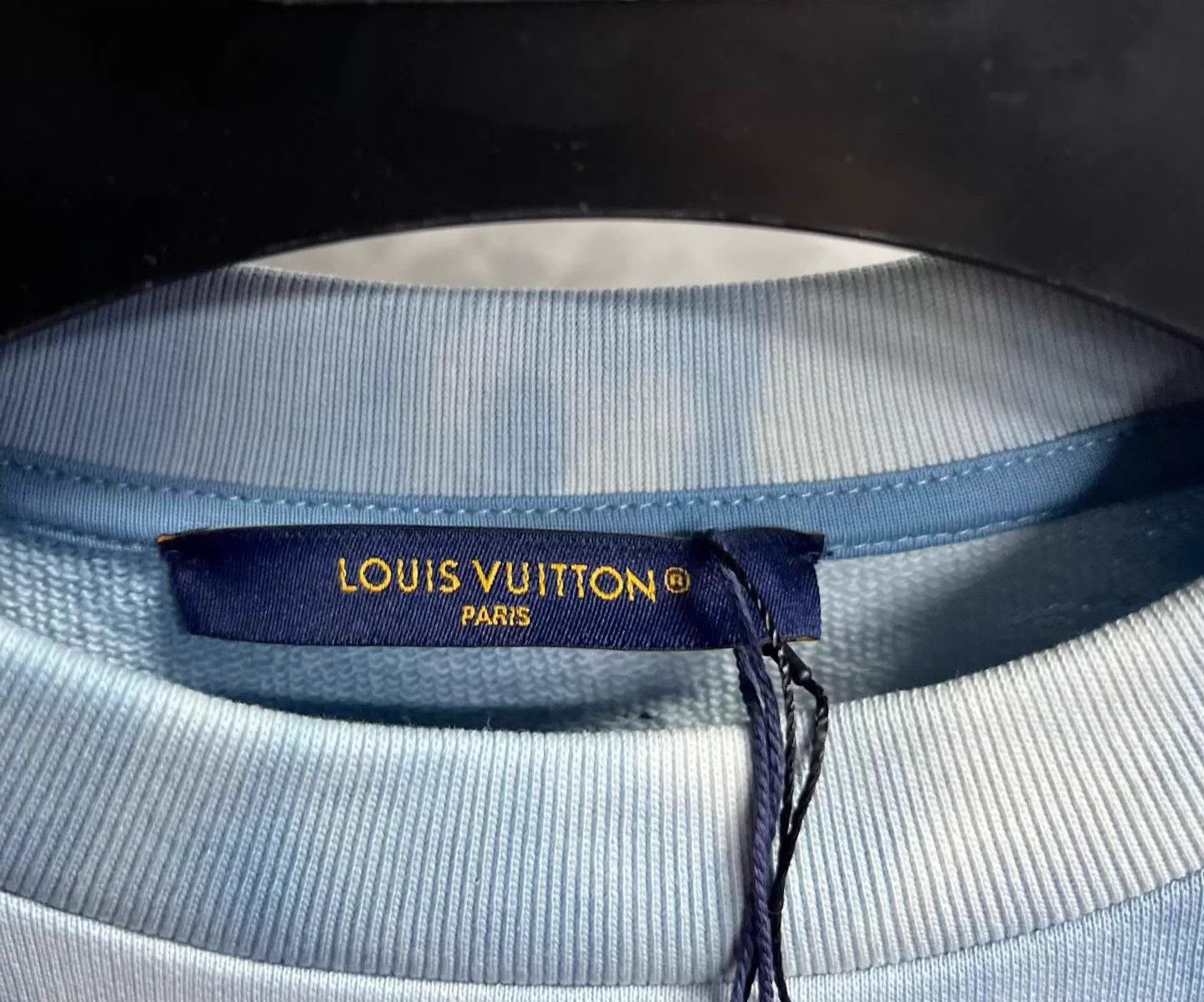 Louis Vuitton LV 26 New Tie-Dye Crew Rib Collar Logo Sweater M/L Size US M / EU 48-50 / 2 - 3 Thumbnail