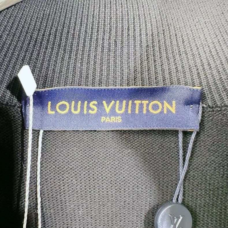Louis Vuitton Louis Vuitton Embossed Chest Logo Patchwork Leather Jacket Size US XL / EU 56 / 4 - 4 Thumbnail