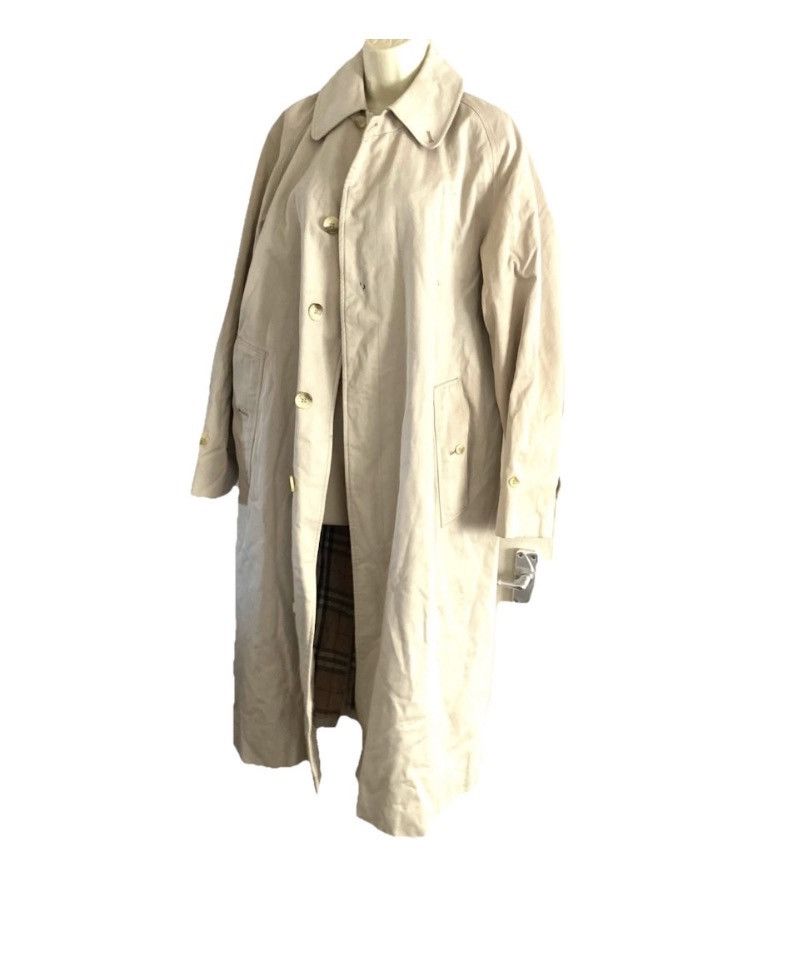 Burberry Authentic Men Burberry Trench Coat Size in description Size US L / EU 52-54 / 3 - 2 Thumbnail